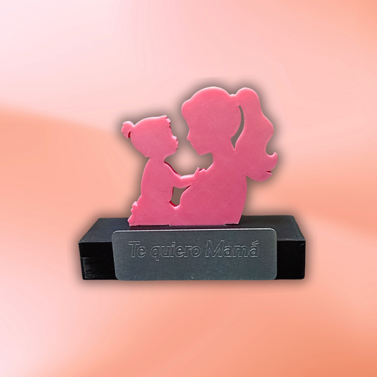 Trofeo 3D "Te quiero mamá" con placa grabada