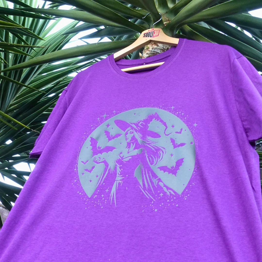Camiseta "Witch silhouette" - Product Image
